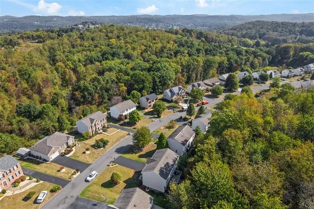 $399,000 | 705 Sunrise Drive, Leechburg, PA 15656