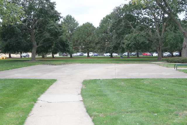 $1,850 | 960 Beau Drive, Unit 109, Des Plaines, IL 60016