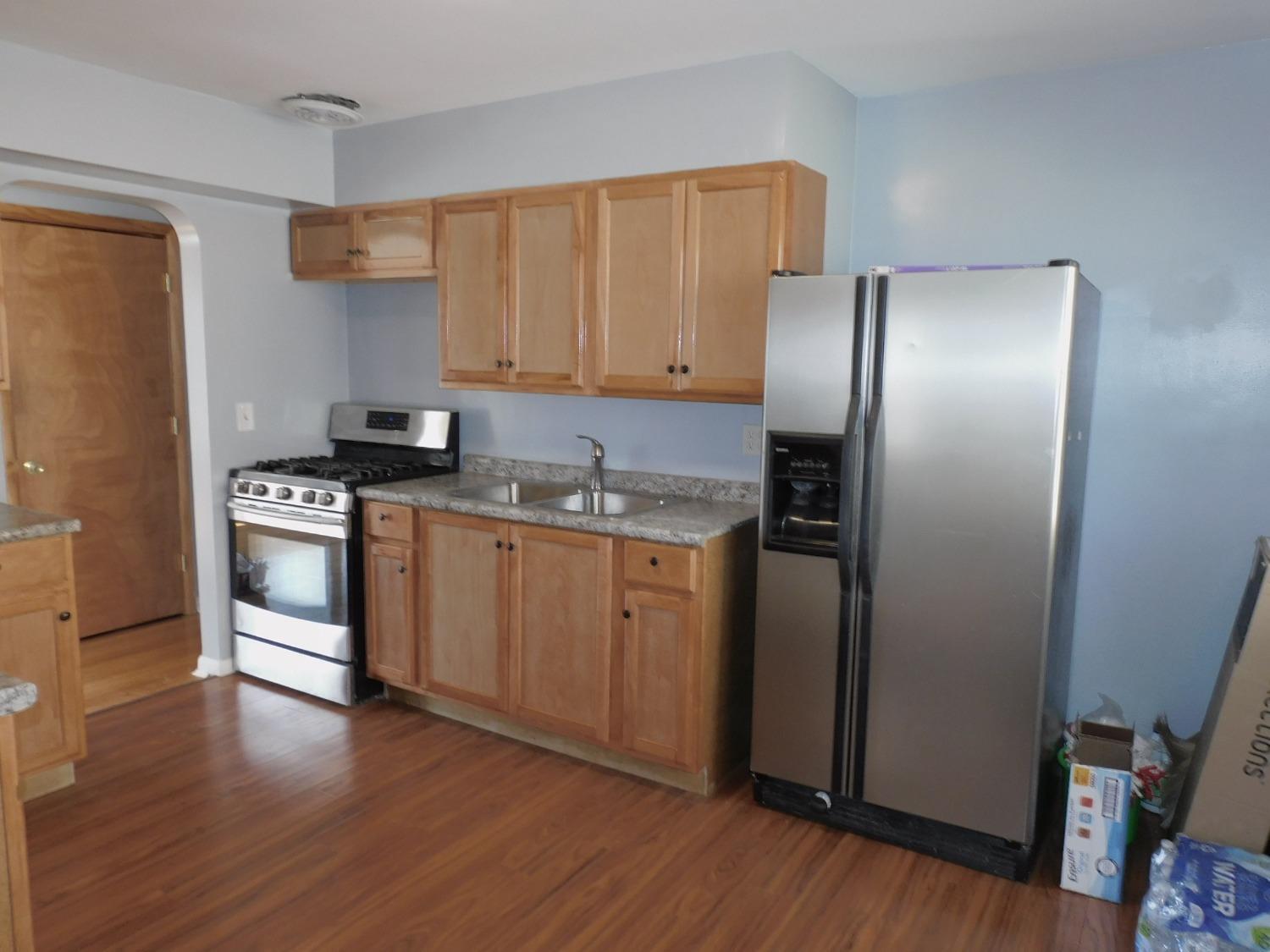 5916 Lawrence Road Cincinnati, OH 45248 - Photo 9 of 24