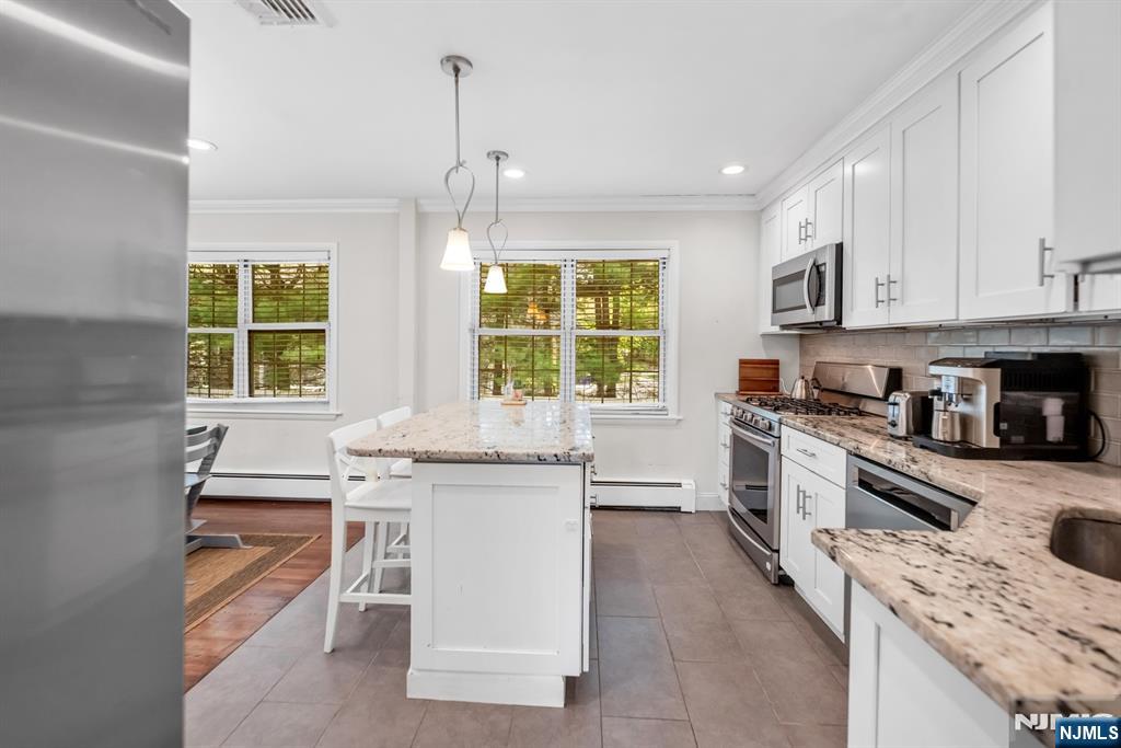 364 Knickerbocker Road Cresskill, NJ 07626 - Photo 16 of 45