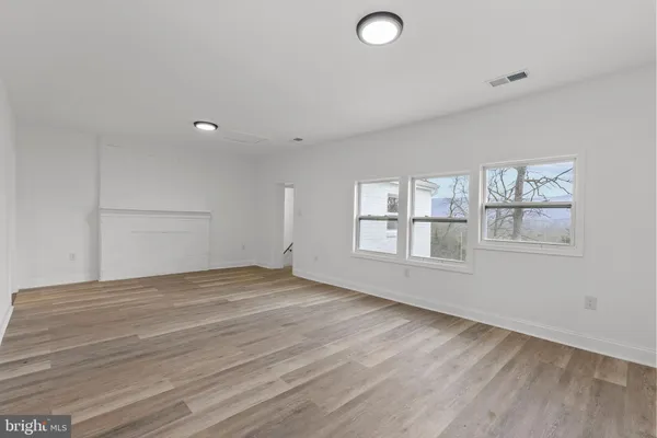 $329,000 | 3221 Laurel Grove Road, Winchester, VA 22602