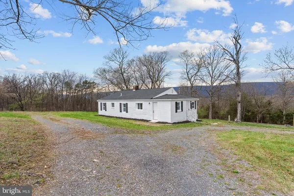 $329,000 | 3221 Laurel Grove Road, Winchester, VA 22602