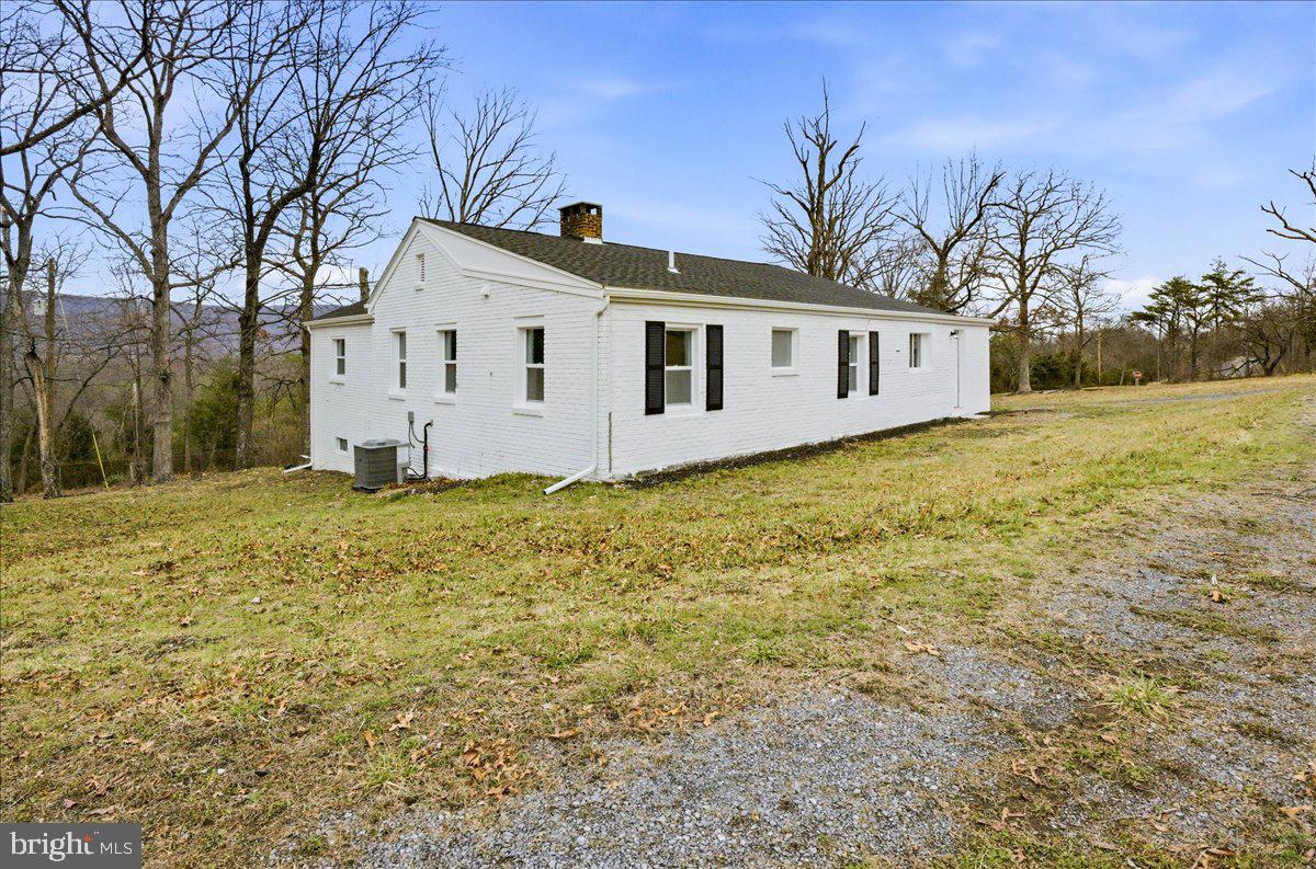 3221 Laurel Grove Road Winchester, VA 22602 - Photo 5 of 13