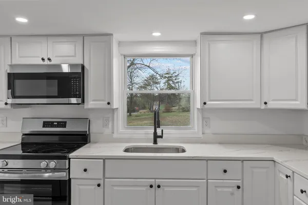 $329,000 | 3221 Laurel Grove Road, Winchester, VA 22602