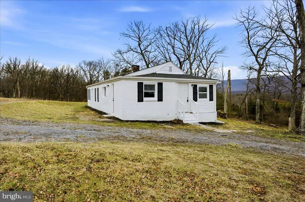 $329,000 | 3221 Laurel Grove Road, Winchester, VA 22602