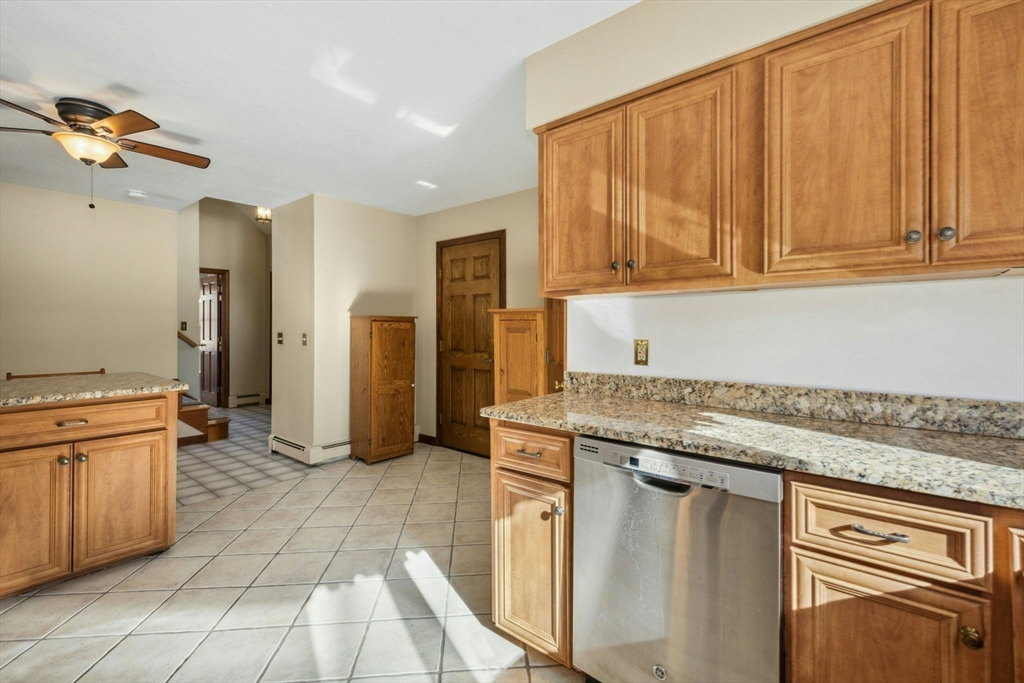 423 Goldthwaite Road Northbridge, MA 01588 - Photo 14 of 30