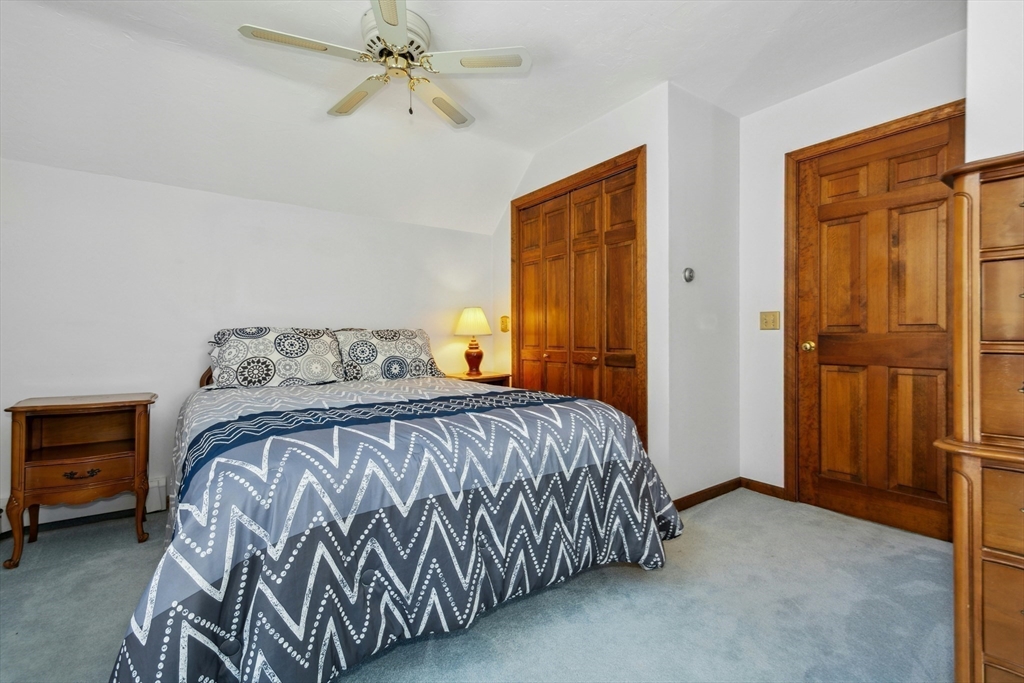 423 Goldthwaite Road Northbridge, MA 01588 - Photo 26 of 30