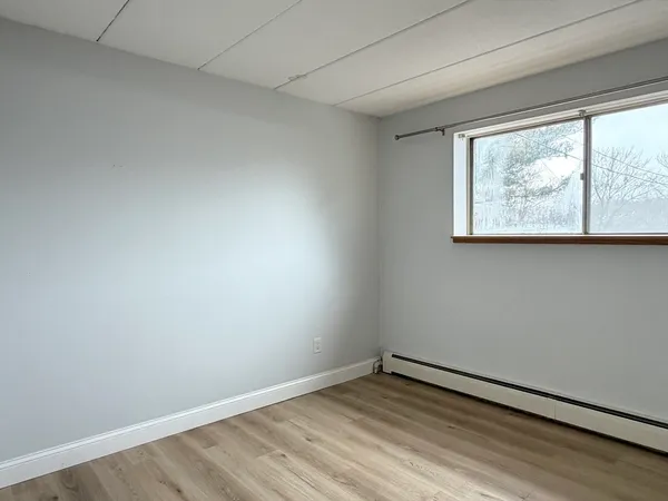 a view of empty room with window