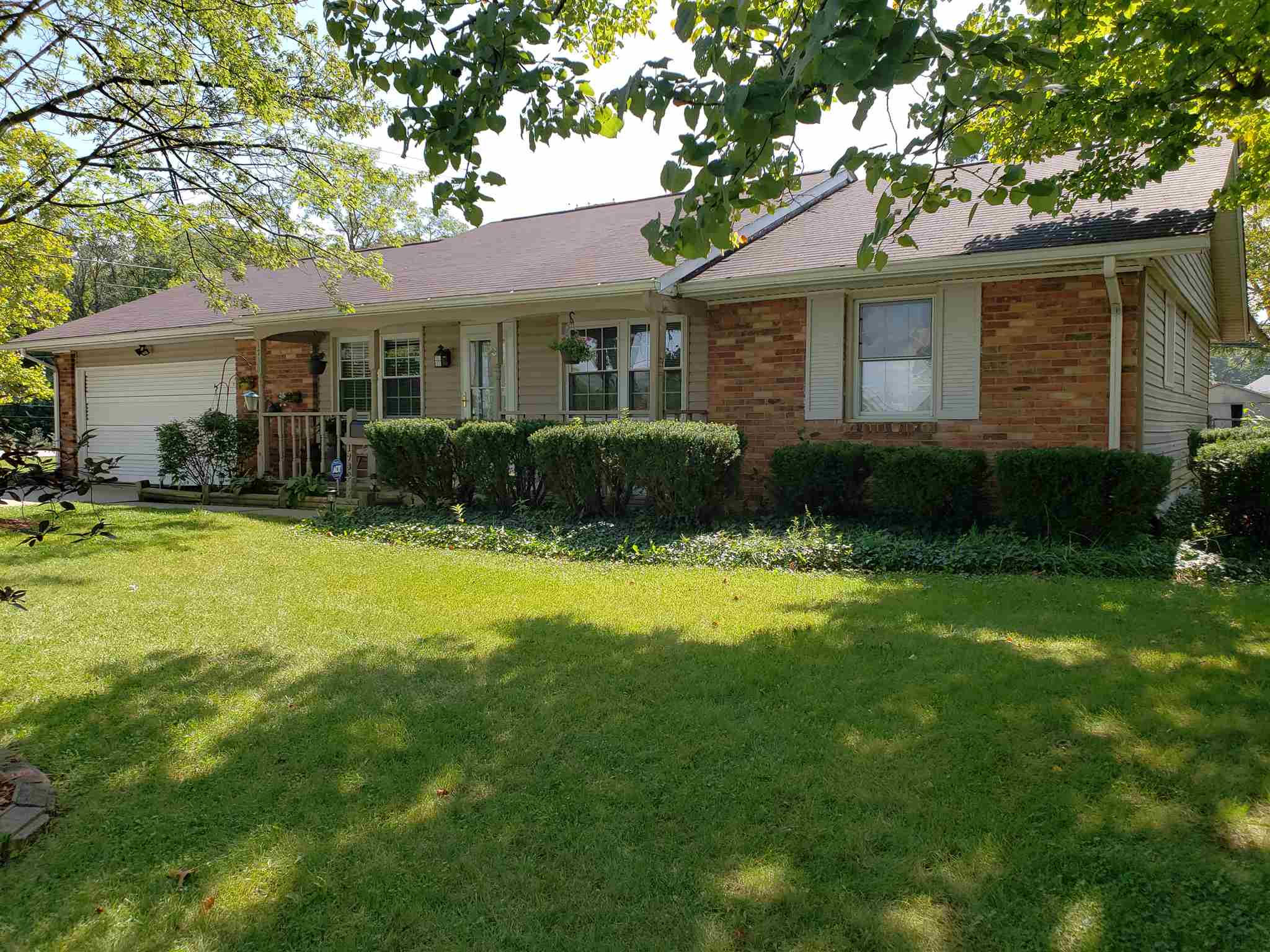 1730 Cinnamon Road Fort Wayne, IN 46825 - Photo 2 of 26 Gallery Image 2