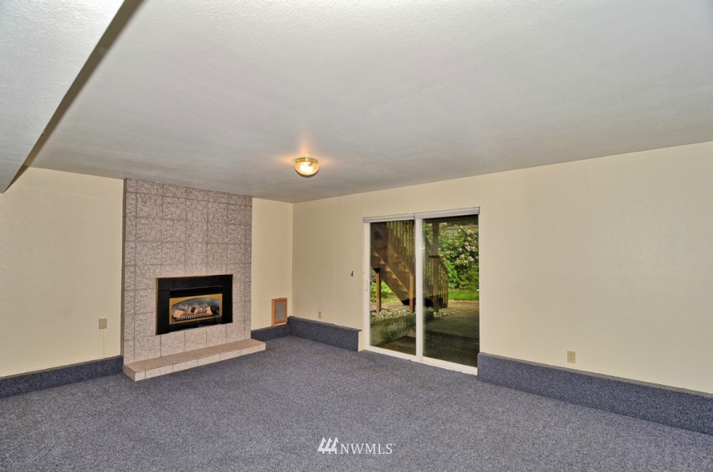 2711 168th Street Southeast Bothell, WA 98012 - Photo 15 of 22