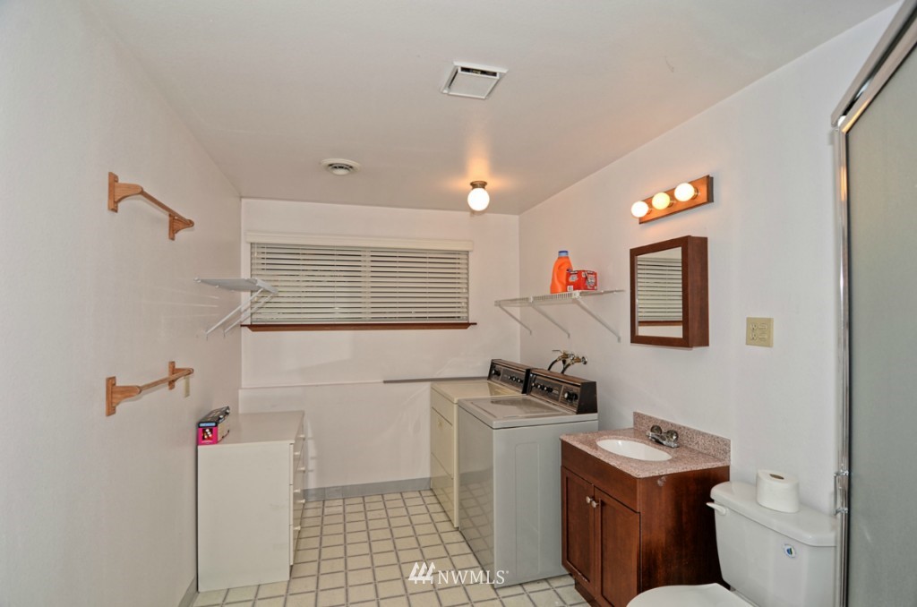 2711 168th Street Southeast Bothell, WA 98012 - Photo 17 of 22