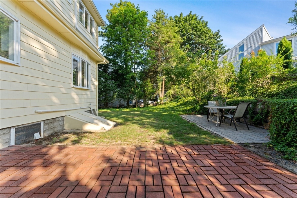 17 Preston Beach Road Marblehead, MA 01945 - Photo 31 of 36 Gallery Image 31