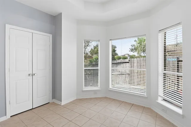 $3,900 | 201 Las Brisas Street, Kemah, TX 77565