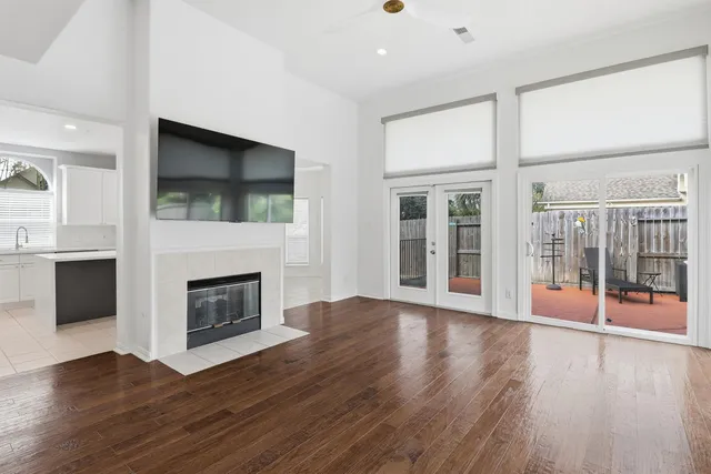 $3,900 | 201 Las Brisas Street, Kemah, TX 77565