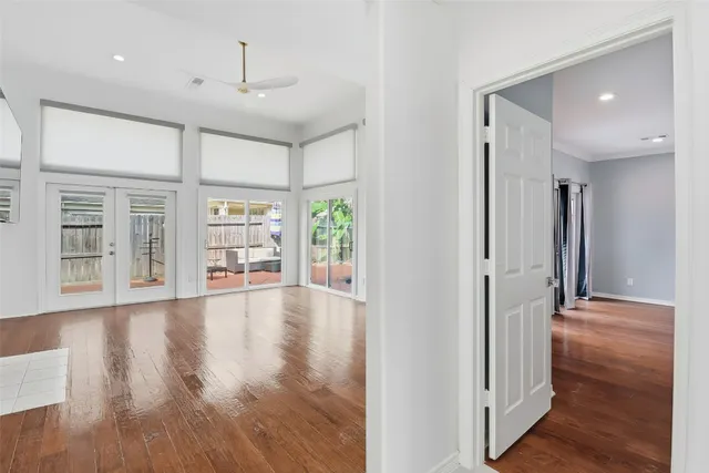 $3,900 | 201 Las Brisas Street, Kemah, TX 77565