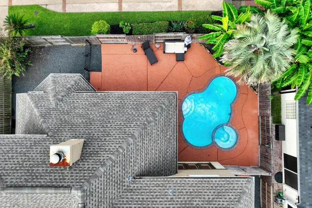 $3,900 | 201 Las Brisas Street, Kemah, TX 77565