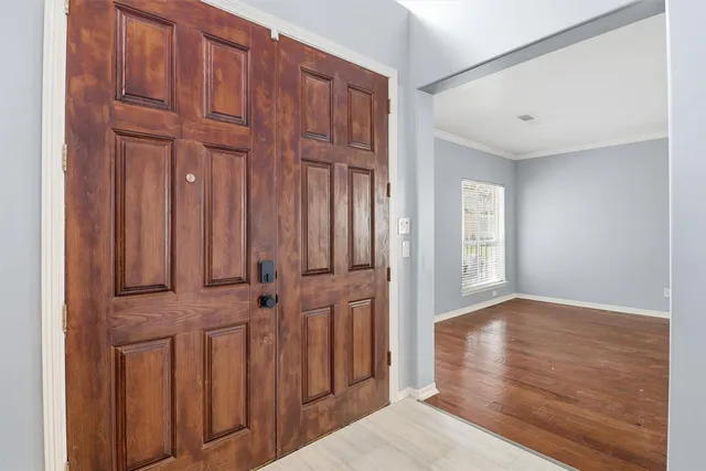 $3,900 | 201 Las Brisas Street, Kemah, TX 77565