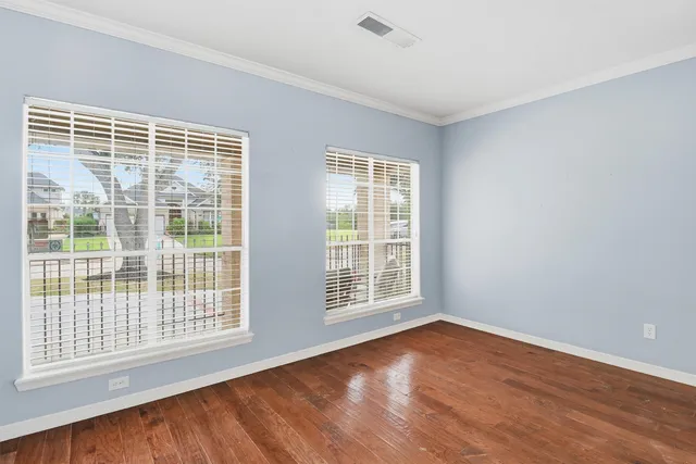 $3,900 | 201 Las Brisas Street, Kemah, TX 77565