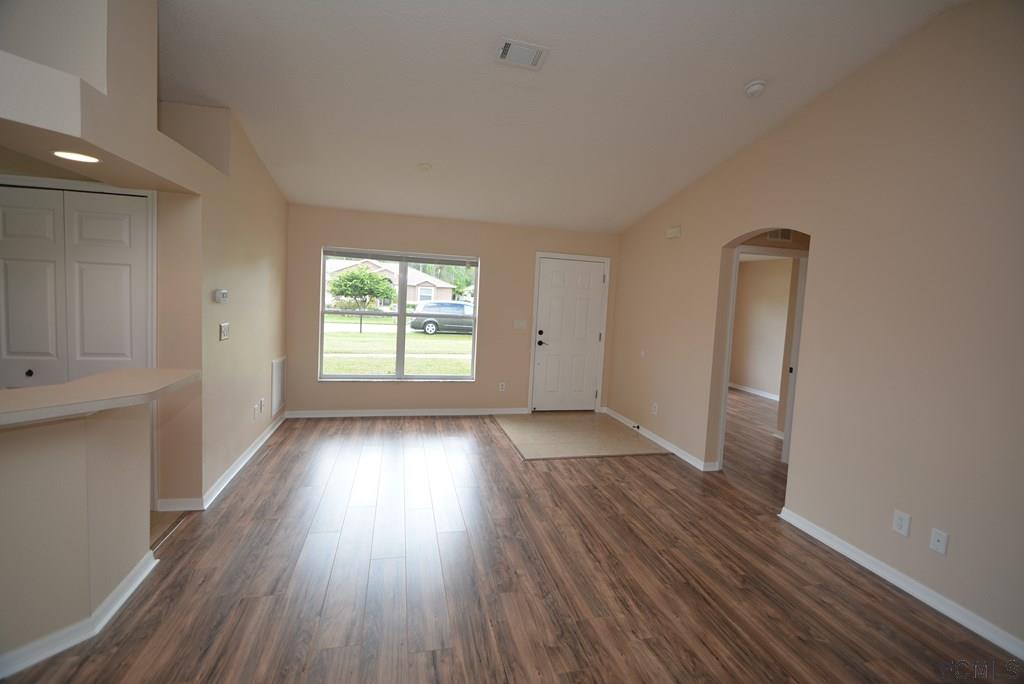 97 Renshaw Drive Palm Coast, FL 32164 - Photo 3 of 28