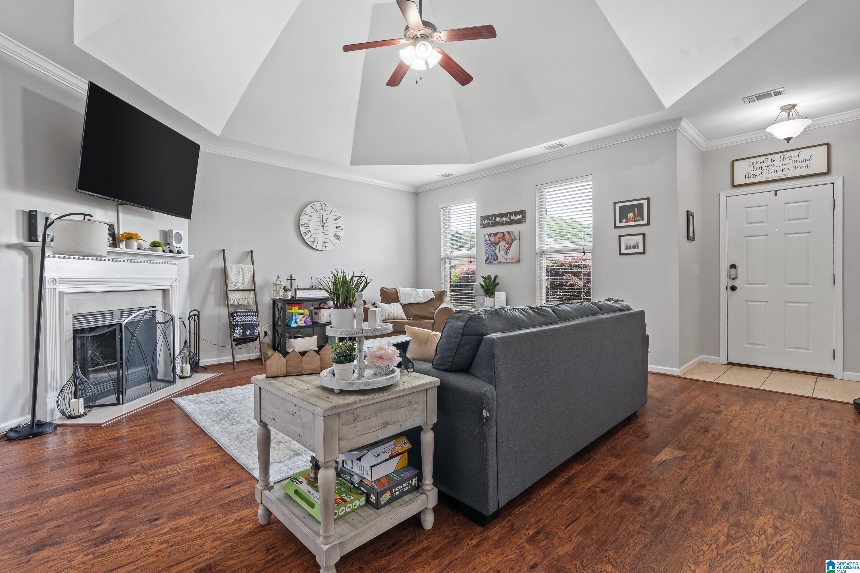 1056 Maryanna Road Calera, AL 35040 - Photo 6 of 46