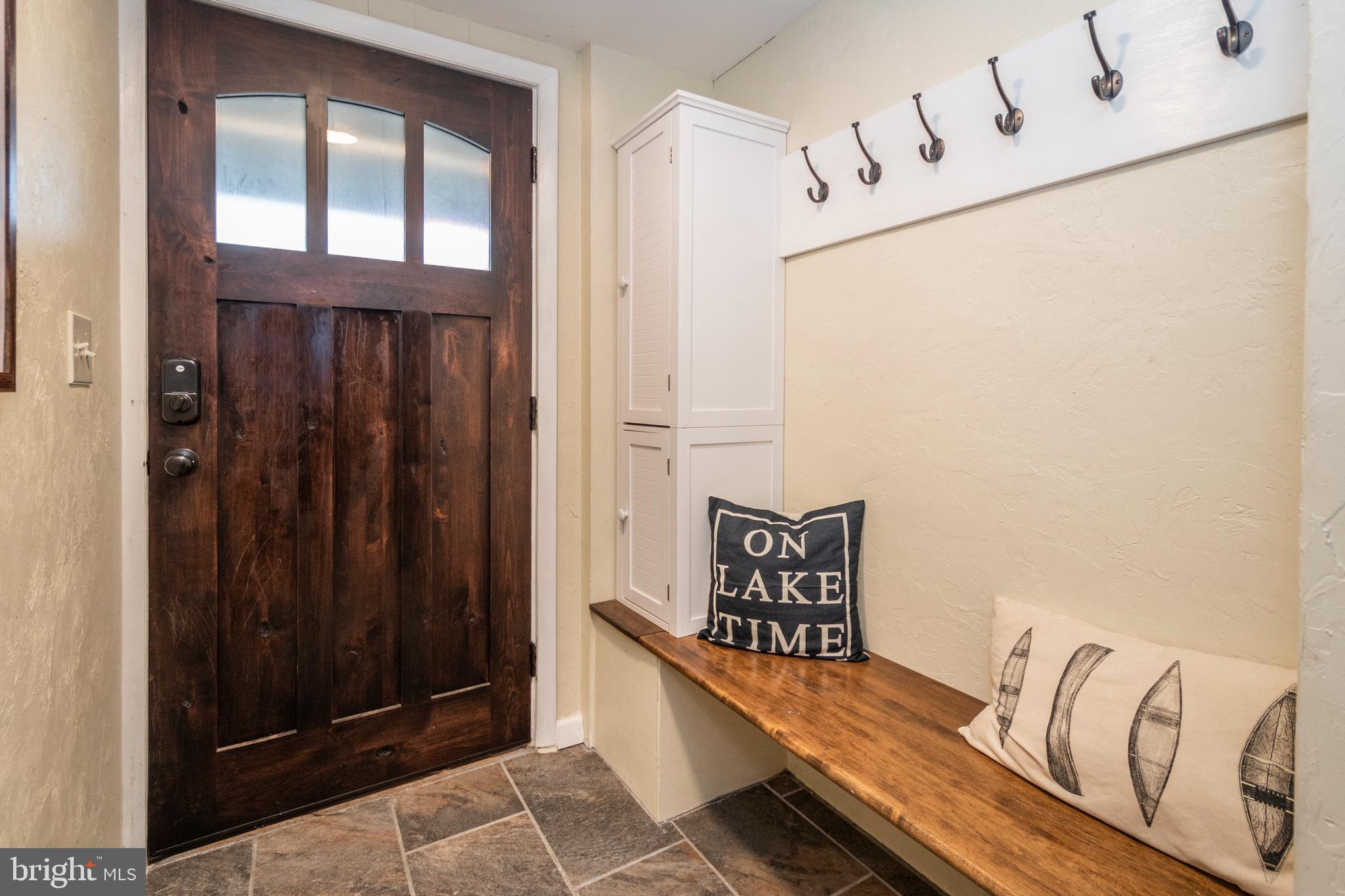16 Jrs Drive McHenry, MD 21541 - Photo 23 of 57 a view of a wooden floor with entryway