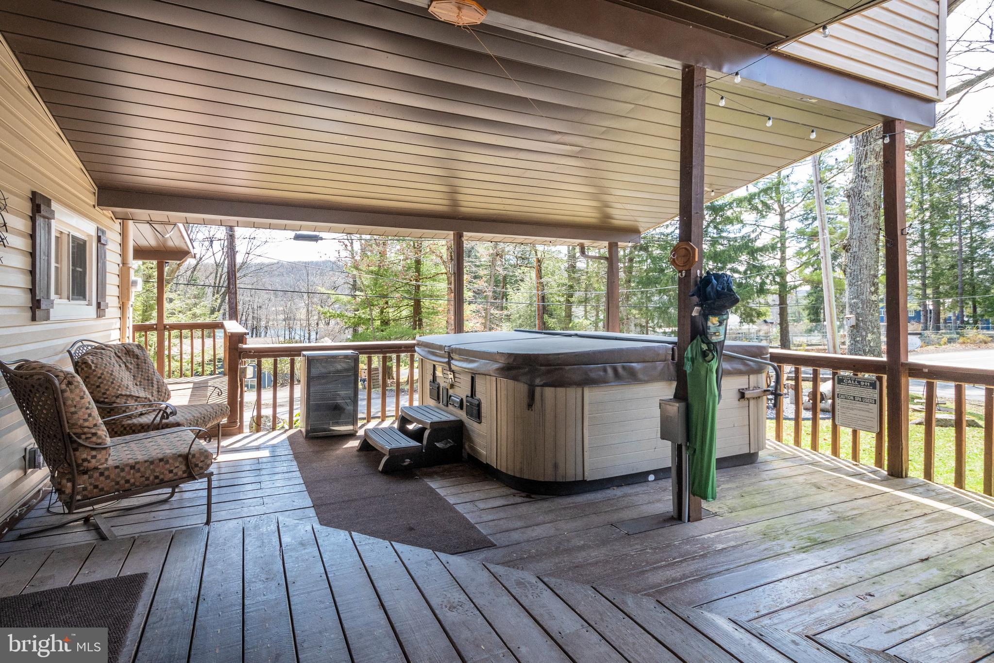 16 Jrs Drive McHenry, MD 21541 - Photo 10 of 57 a view of a patio with wooden floor