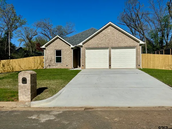$355,700 | 1126 Pollard Drive, Tyler, TX 75701
