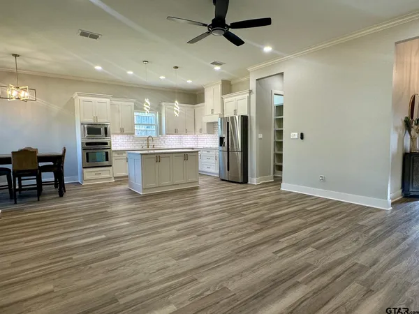 $355,700 | 1126 Pollard Drive, Tyler, TX 75701
