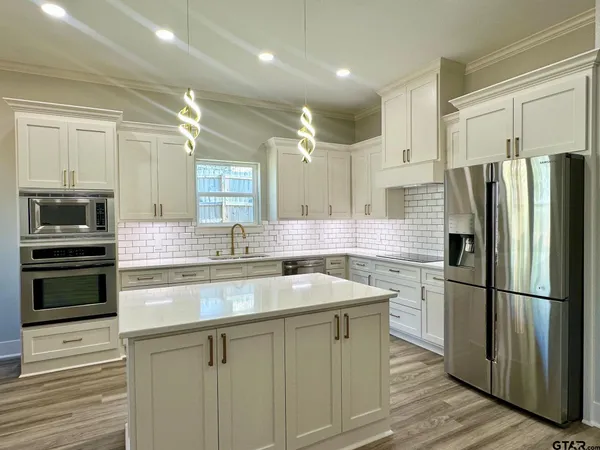 $355,700 | 1126 Pollard Drive, Tyler, TX 75701