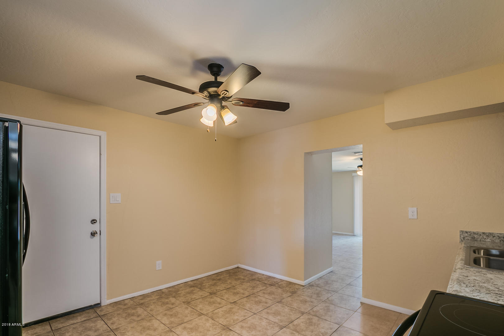8208 West Osborn Road Phoenix, AZ 85033 - Photo 8 of 34 Osborn-009