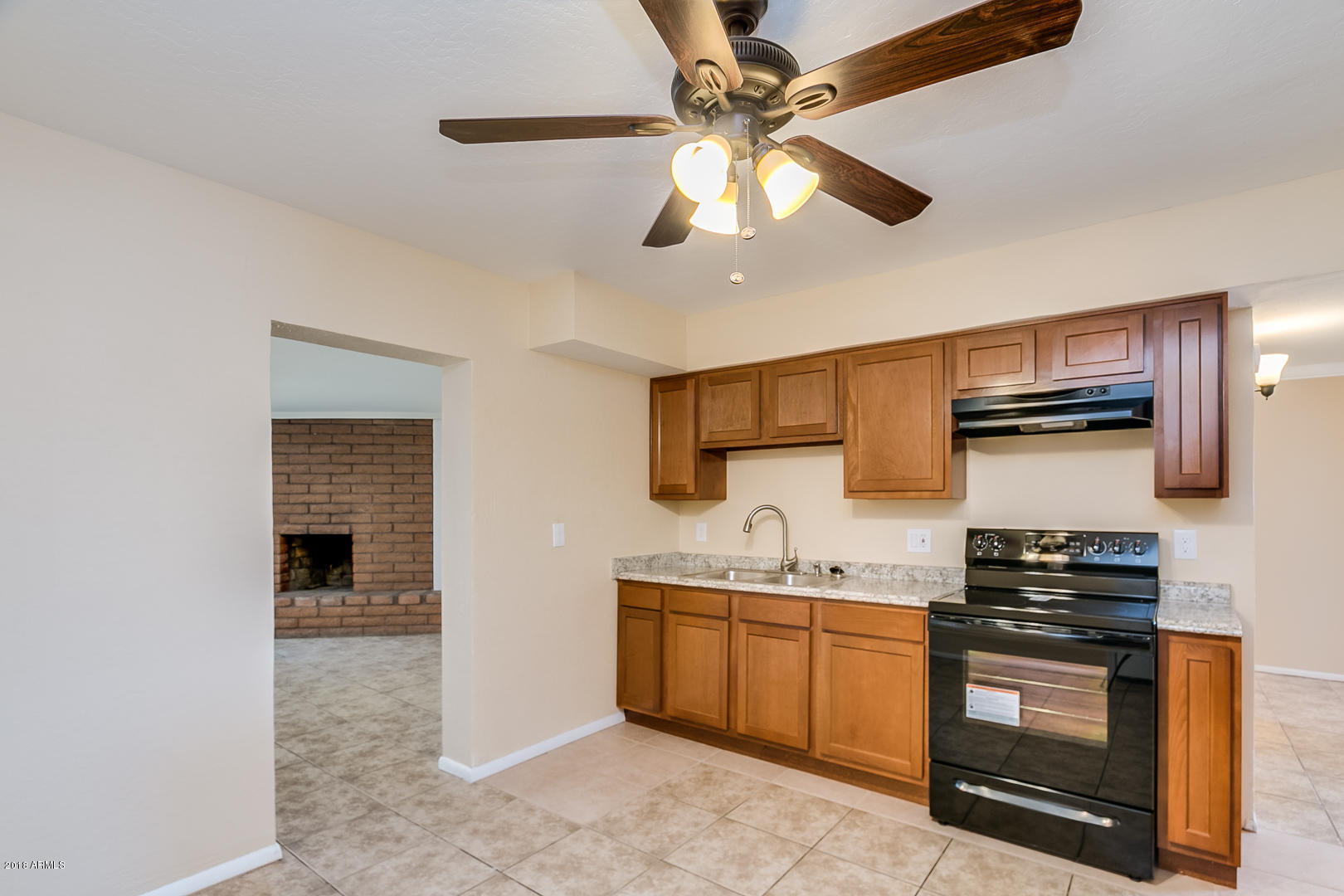 8208 West Osborn Road Phoenix, AZ 85033 - Photo 10 of 34 Osborn-010