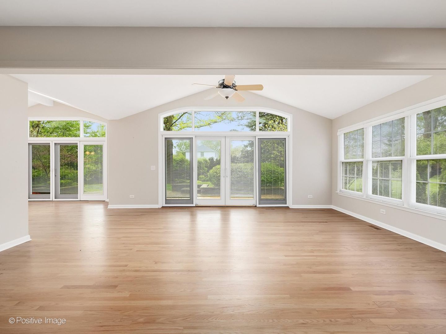 2S560 Seneca Drive Wheaton, IL 60189 - Photo 11 of 39