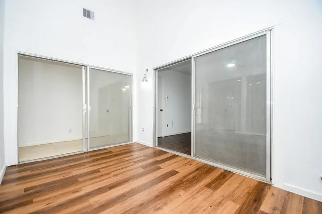 $2,000 | 7822 Albin Lane, Houston, TX 77071