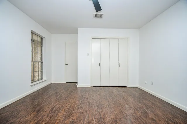 $2,000 | 7822 Albin Lane, Houston, TX 77071