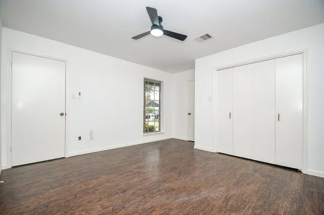 $2,000 | 7822 Albin Lane, Houston, TX 77071