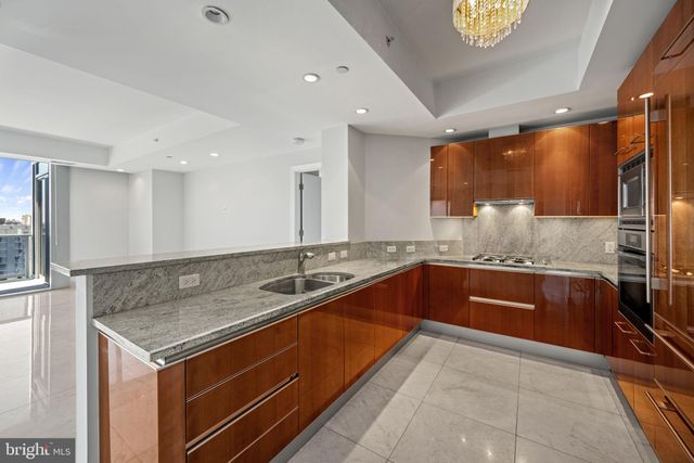 $1,440,000 | 1881 North Nash Street, Unit 1801, Arlington, VA 22209