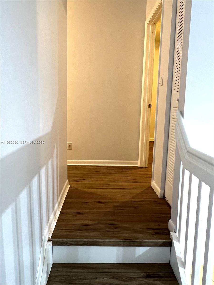 543 Racquet Club Road, Unit 33 Weston, FL 33326 - Photo 16 of 28 HALL WAY