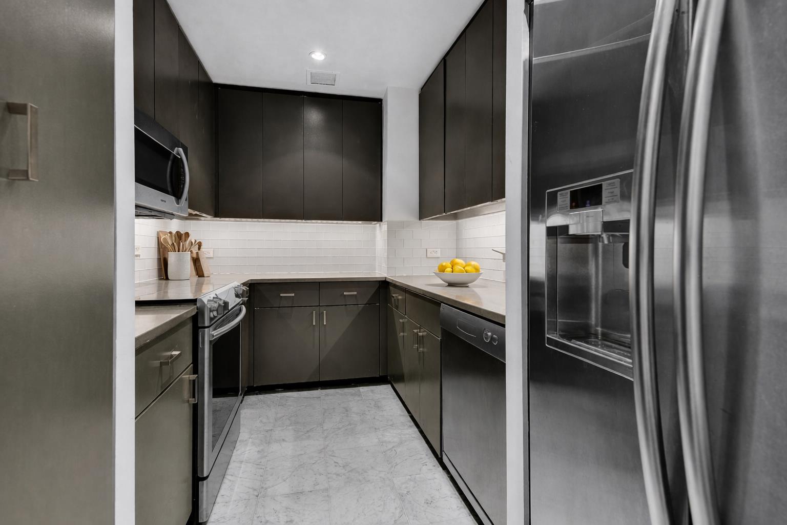 641 5th Avenue, Unit 26F Manhattan, NY 10022 - Photo 5 of 9