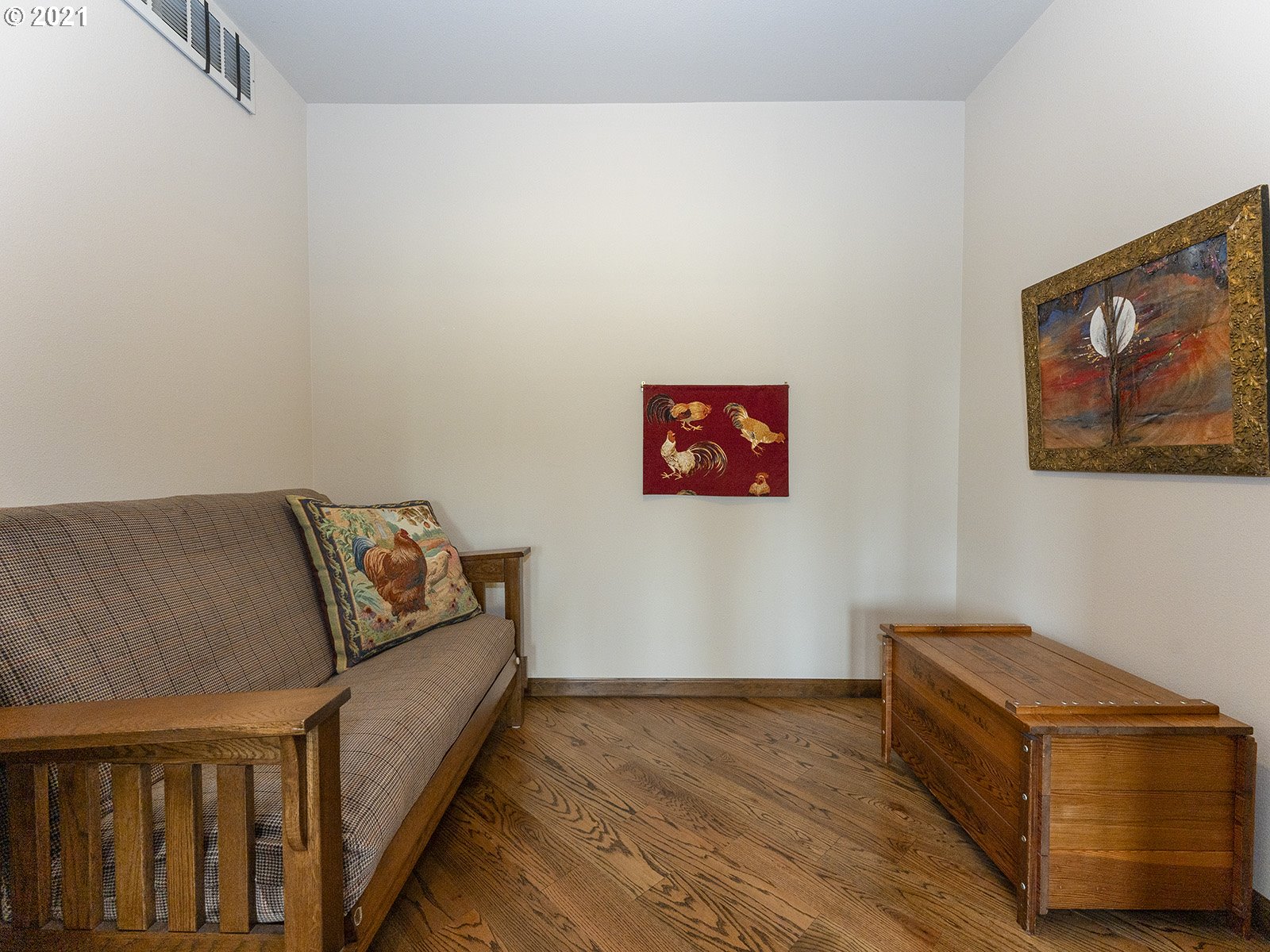 18350 Southwest Kramien Road Newberg, OR 97132 - Photo 10 of 31 a living room with furniture and a couch