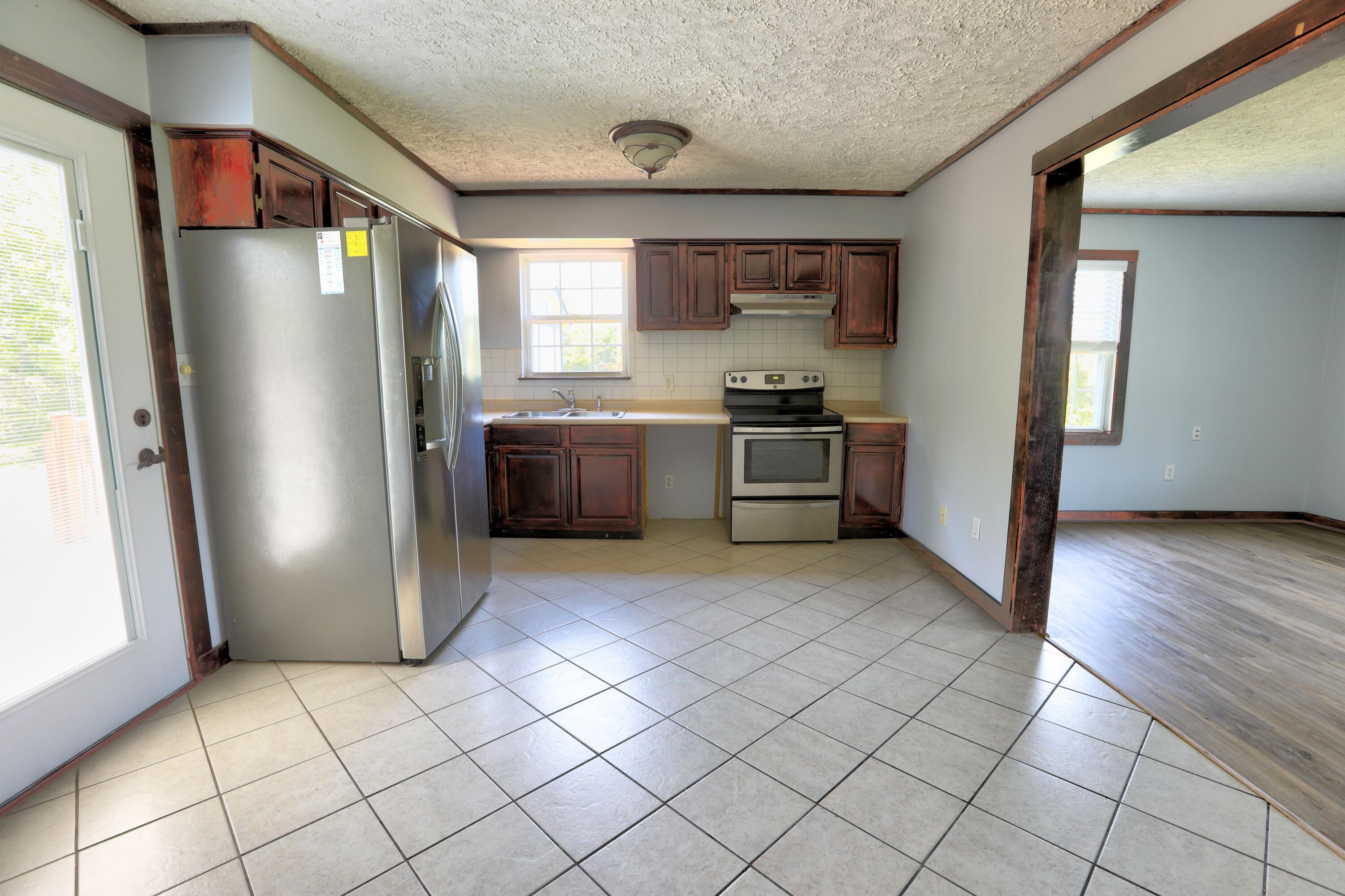 4275 Kennedy Bridge Road Lancaster, KY 40444 - Photo 5 of 24 D49A4417_18_19_20_21