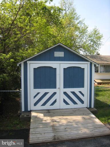 2212 Riverview Road Essex, MD 21221 - Photo 3 of 13 Shed