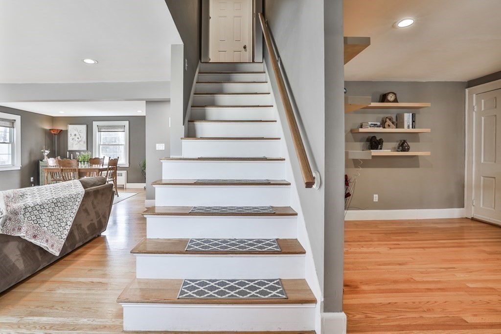 123 Dalton Road Chelmsford, MA 01824 - Photo 7 of 36 Gallery Image 7