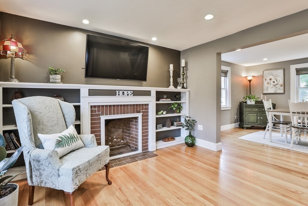 123 Dalton Road Chelmsford, MA 01824 - Photo 9 of 36 Gallery Image 9