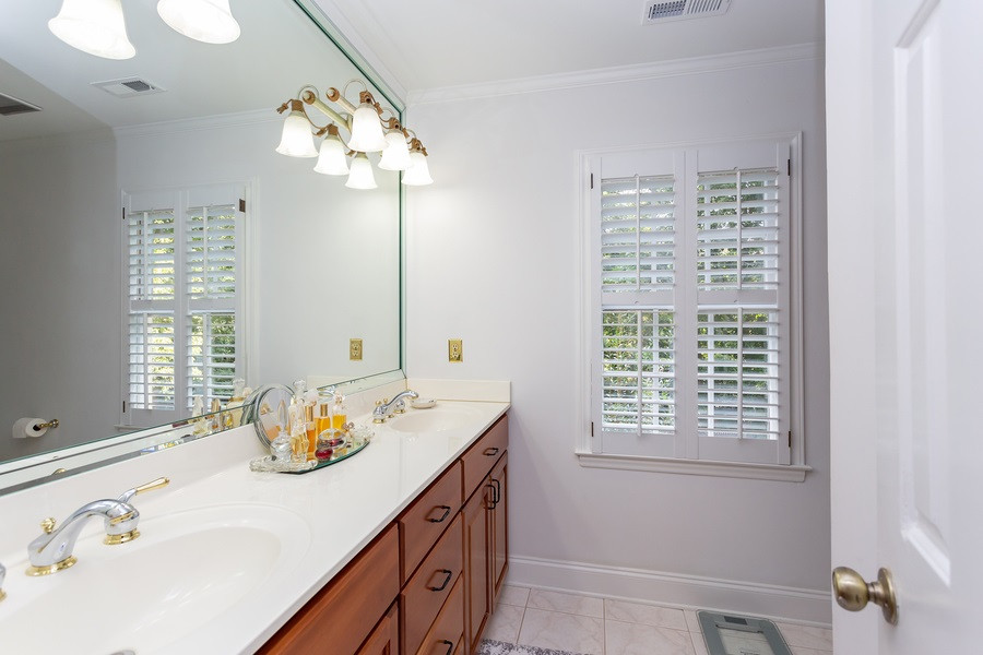 8609 Seagate Drive Raleigh, NC 27615 - Photo 15 of 28 Master Bath