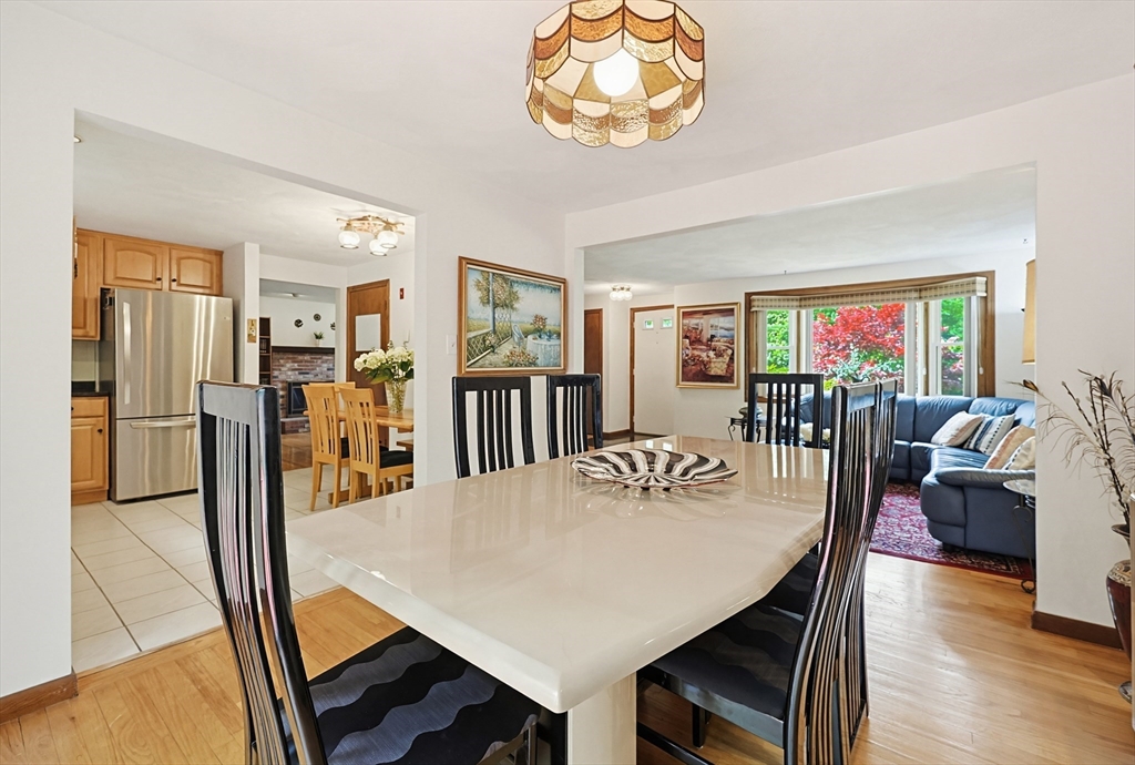 218 Hampton Road Sharon, MA 02067 - Photo 9 of 34
