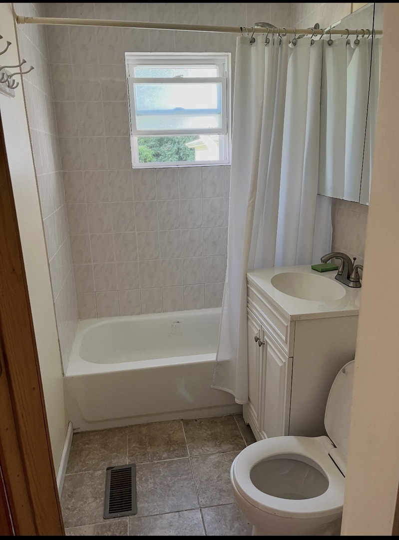 6918 Garden Lane Bridgeview, IL 60455 - Photo 12 of 15