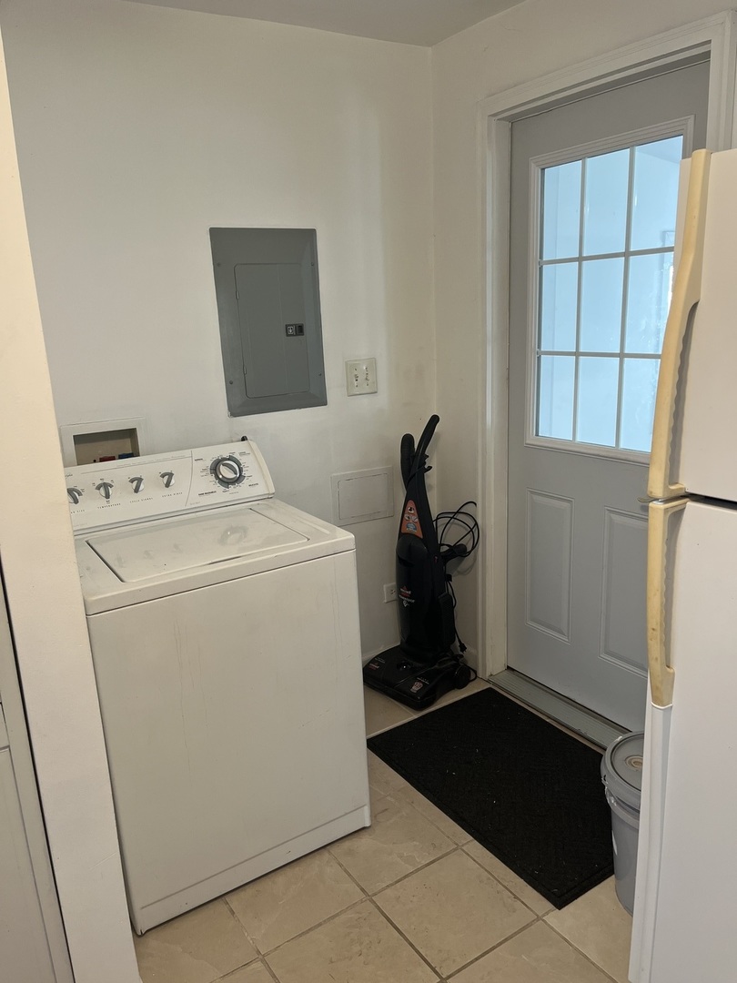 6918 Garden Lane Bridgeview, IL 60455 - Photo 6 of 15