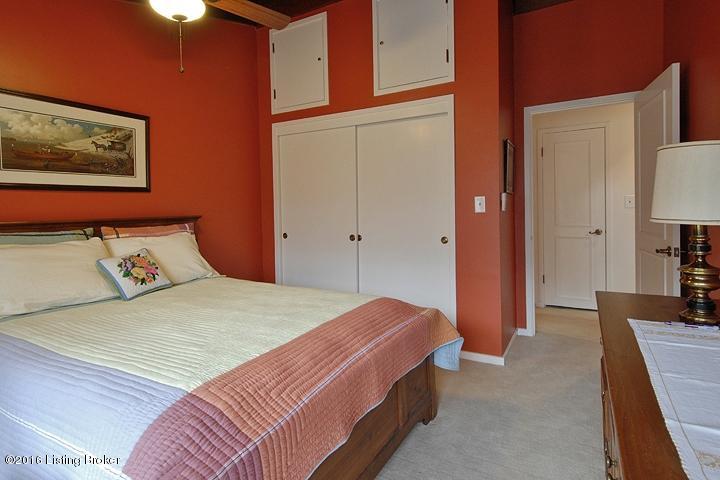 521 Ridgewood Road Louisville, KY 40207 - Photo 15 of 36 GuestRm1B