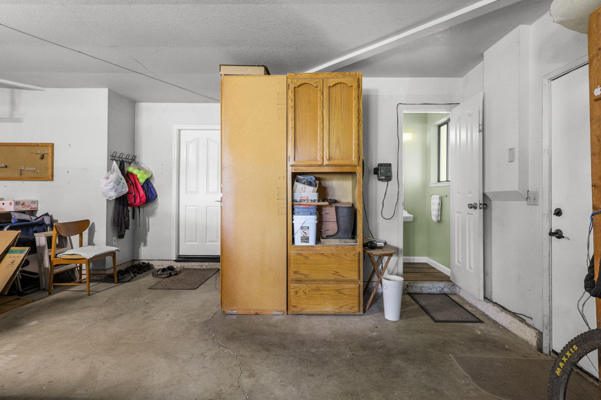 21082 Oak Knoll Road Redding, CA 96003 - Photo 29 of 45 Garage to Half Bath