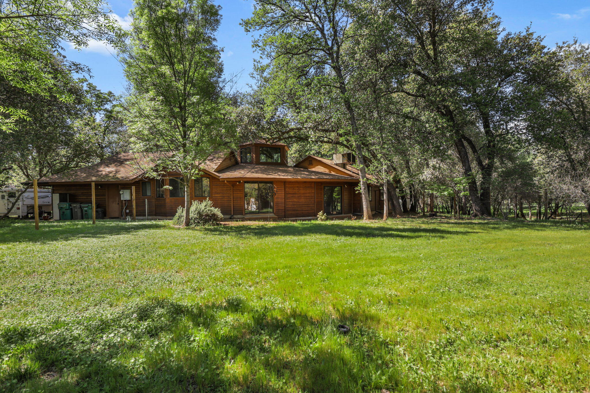 21082 Oak Knoll Road Redding, CA 96003 - Photo 35 of 45 Yard